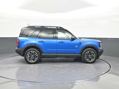 New 2025 Ford Bronco Sport Outer Banks w/ Outer Banks Tech Package+ image 9