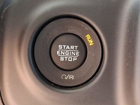 Used 2021 Jeep Wrangler Unlimited Sahara w/ LED Lighting Group AWD/4WD image 20