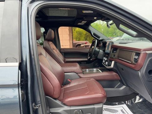 Used 2023 Ford Expedition Limited AWD/4WD image 19