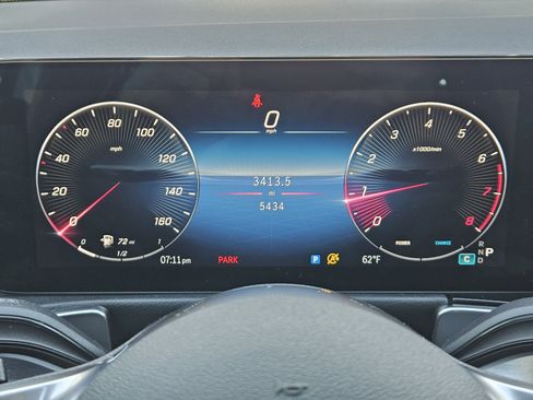 Certified 2025 Mercedes-Benz GLB 250 image 16