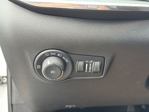 Used 2024 Jeep Compass Limited w/ Elite Group AWD/4WD image 15