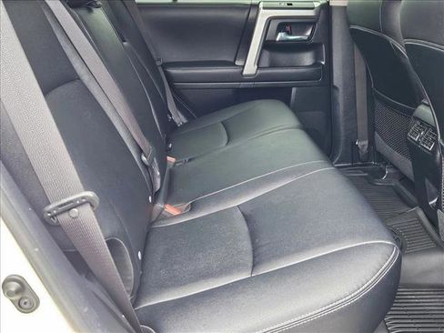 Used 2022 Toyota 4Runner TRD Sport AWD/4WD image 18