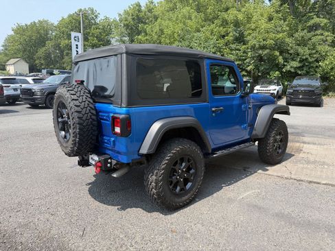 Used 2023 Jeep Wrangler Sport AWD/4WD image 3