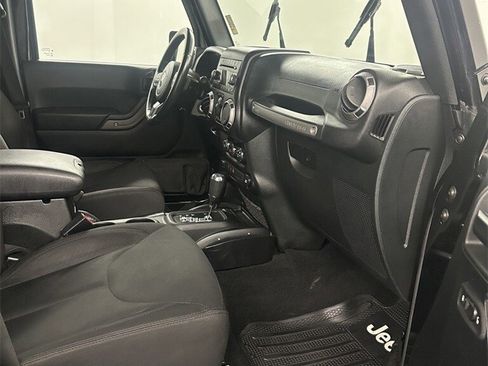 Used 2017 Jeep Wrangler Unlimited Sport w/ Quick Order Package 24S image 29