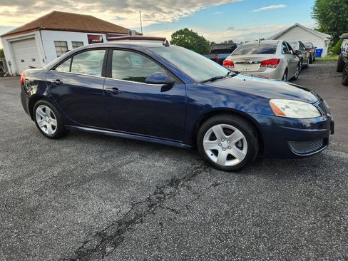 Used 2010 Pontiac G6 Sedan FWD image 4