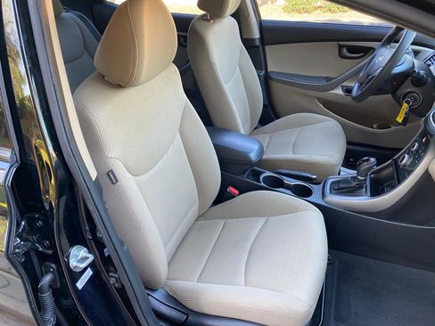 Used 2016 Hyundai Elantra SE FWD image 46