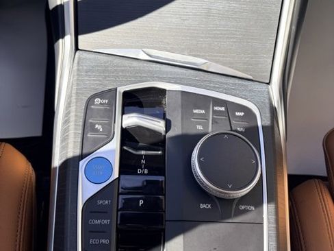 Used 2025 BMW i4 eDrive40 w/ Premium Package image 14