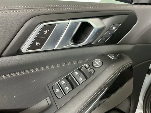 Used 2026 BMW X5 sDrive40i w/ M Sport Package RWD image 22