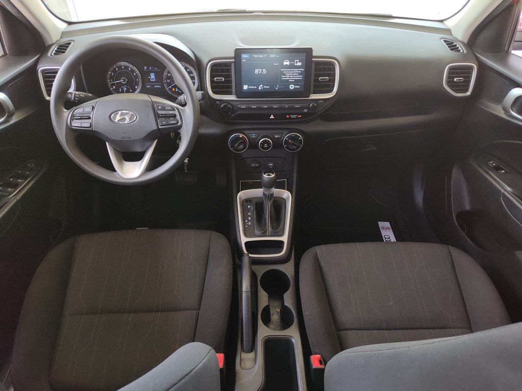 Used 2020 Hyundai Venue SE FWD image 28