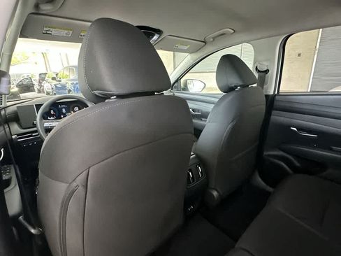 Used 2026 Hyundai Tucson SEL FWD image 16