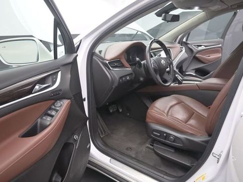 Used 2019 Buick Enclave Avenir w/ Avenir Technology Package AWD/4WD image 9