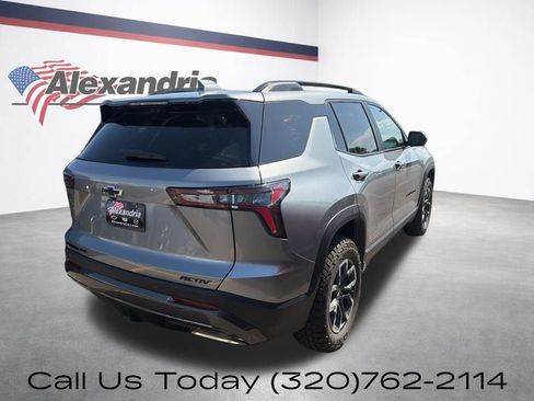 Used 2025 Chevrolet Equinox ACTIV w/ Safety and Technology Package AWD/4WD image 5