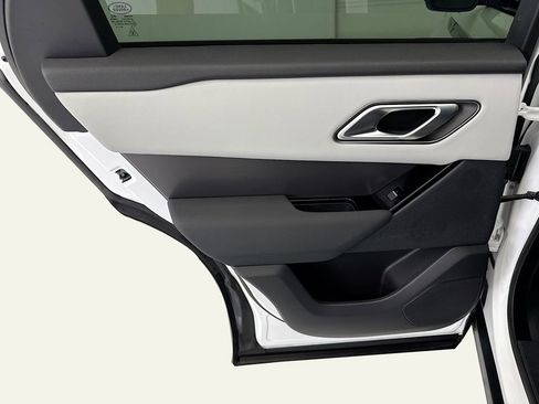 Certified 2025 Land Rover Range Rover Velar Dynamic SE AWD/4WD image 25