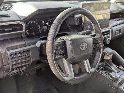 Used 2024 Toyota Tacoma Limited w/ Limited Package (LT) image 10