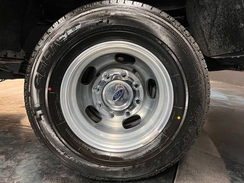 Used 2022 Ford F350 Lariat w/ Lariat Value Package AWD/4WD image 27