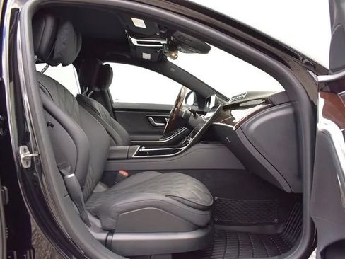 Used 2024 Mercedes-Benz S 500 4MATIC image 36