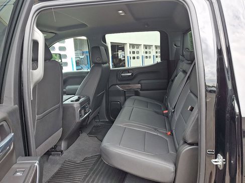 Certified 2021 Chevrolet Silverado 1500 LTZ w/ Technology Package AWD/4WD image 20