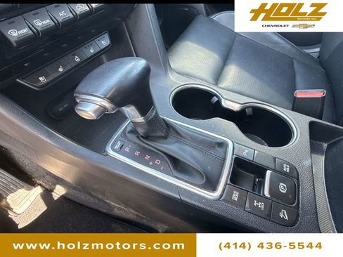 Used 2020 Kia Sportage EX w/ Option Group 15 image 16