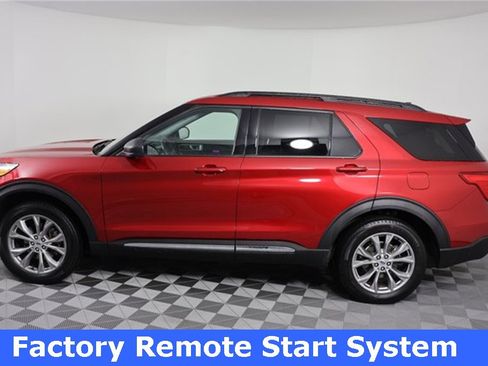 Used 2023 Ford Explorer XLT w/ Equipment Group 202A image 5
