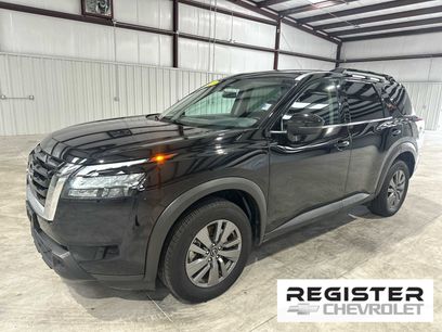 Used 2025 Nissan Pathfinder SV