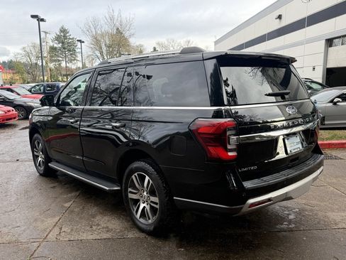 Used 2023 Ford Expedition Limited image 7