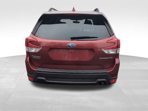 Used 2023 Subaru Forester Premium image 7