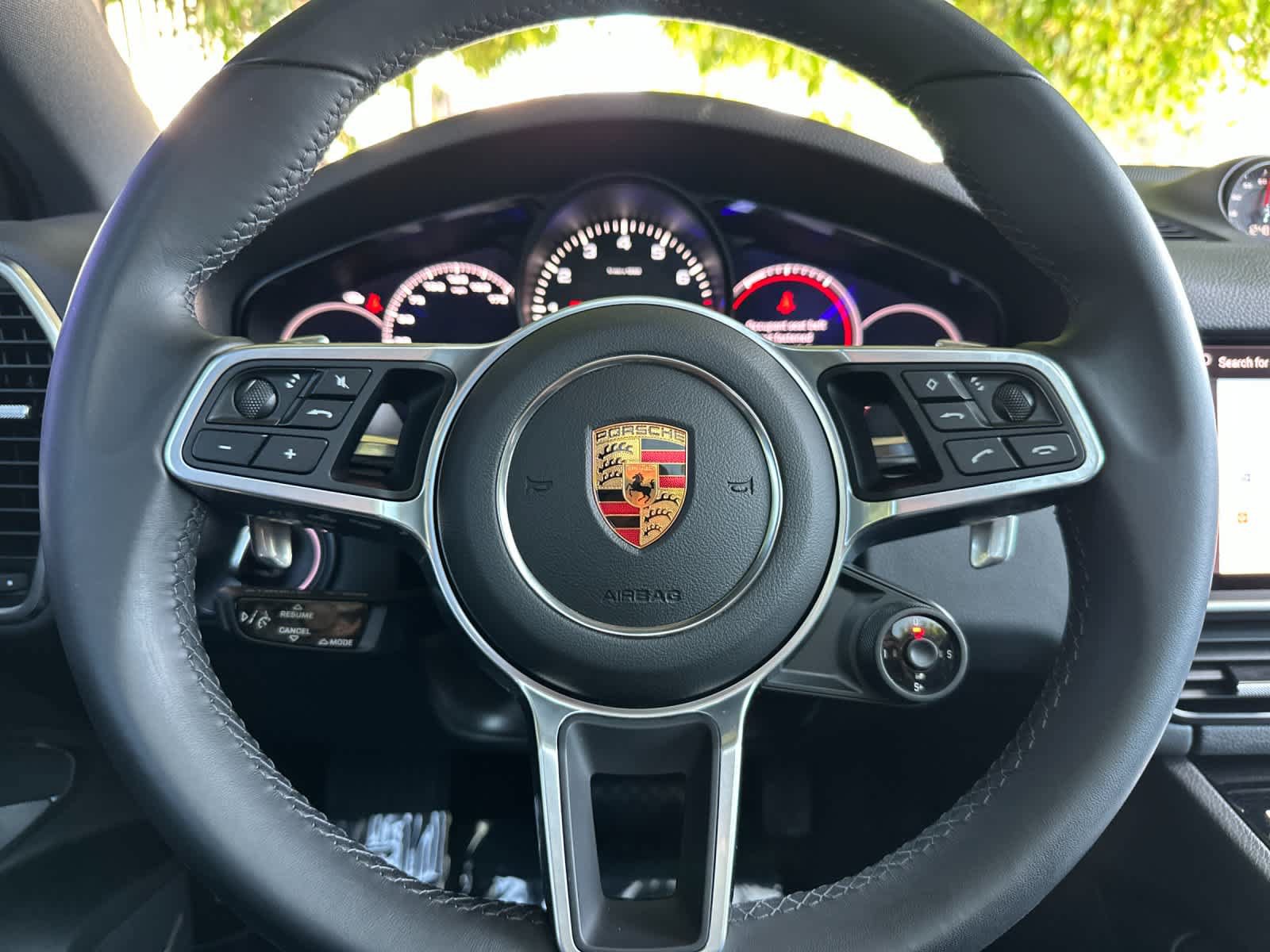 Certified 2023 Porsche Cayenne Coupe AWD/4WD image 26
