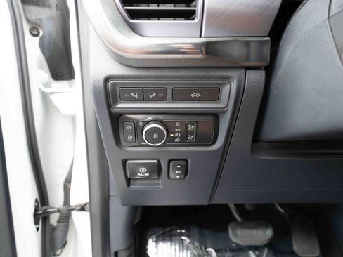 Used 2022 Ford F150 Platinum w/ Equipment Group 701A High AWD/4WD image 11