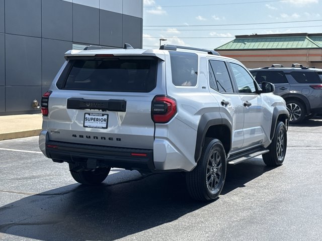 Used 2025 Toyota 4Runner SR5 AWD/4WD image 3