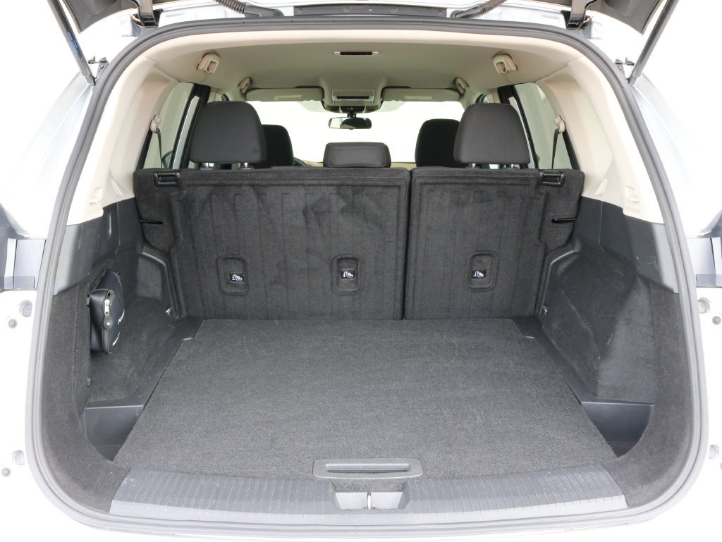 Used 2024 Nissan Rogue S AWD/4WD image 31