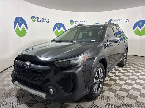 Used 2023 Subaru Outback Touring XT image 3