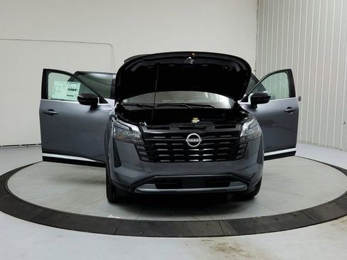 New 2026 Nissan Pathfinder Platinum FWD image 10