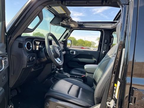 Used 2024 Jeep Wrangler High Altitude AWD/4WD image 10