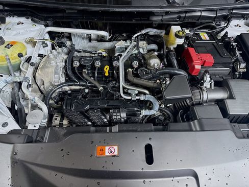 Used 2024 Mitsubishi Outlander SE image 31