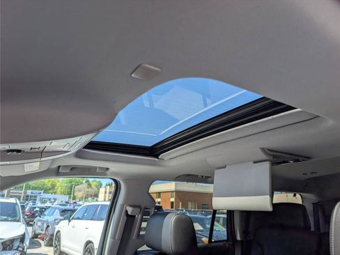 Used 2020 Chevrolet Tahoe LT AWD/4WD image 36