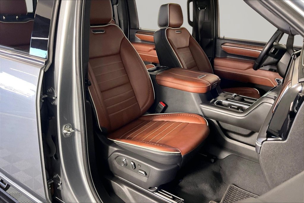 Certified 2025 GMC Sierra 2500 Denali Ultimate AWD/4WD image 27