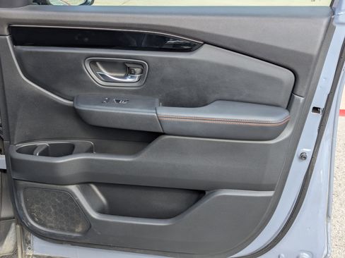 Certified 2024 Honda Pilot TrailSport image 28