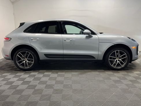 Used 2023 Porsche Macan image 4