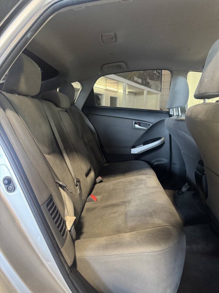 Used 2014 Toyota Prius Two FWD image 7