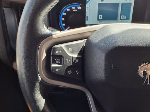 Used 2024 Ford Bronco Wildtrak image 12