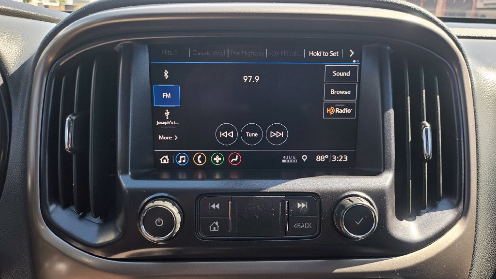 Used 2022 Chevrolet Colorado Z71 w/ Trail Boss Package AWD/4WD image 36