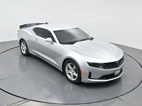 Used 2019 Chevrolet Camaro LT image 50
