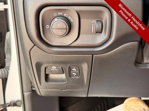 Used 2023 RAM 1500 Big Horn AWD/4WD image 33