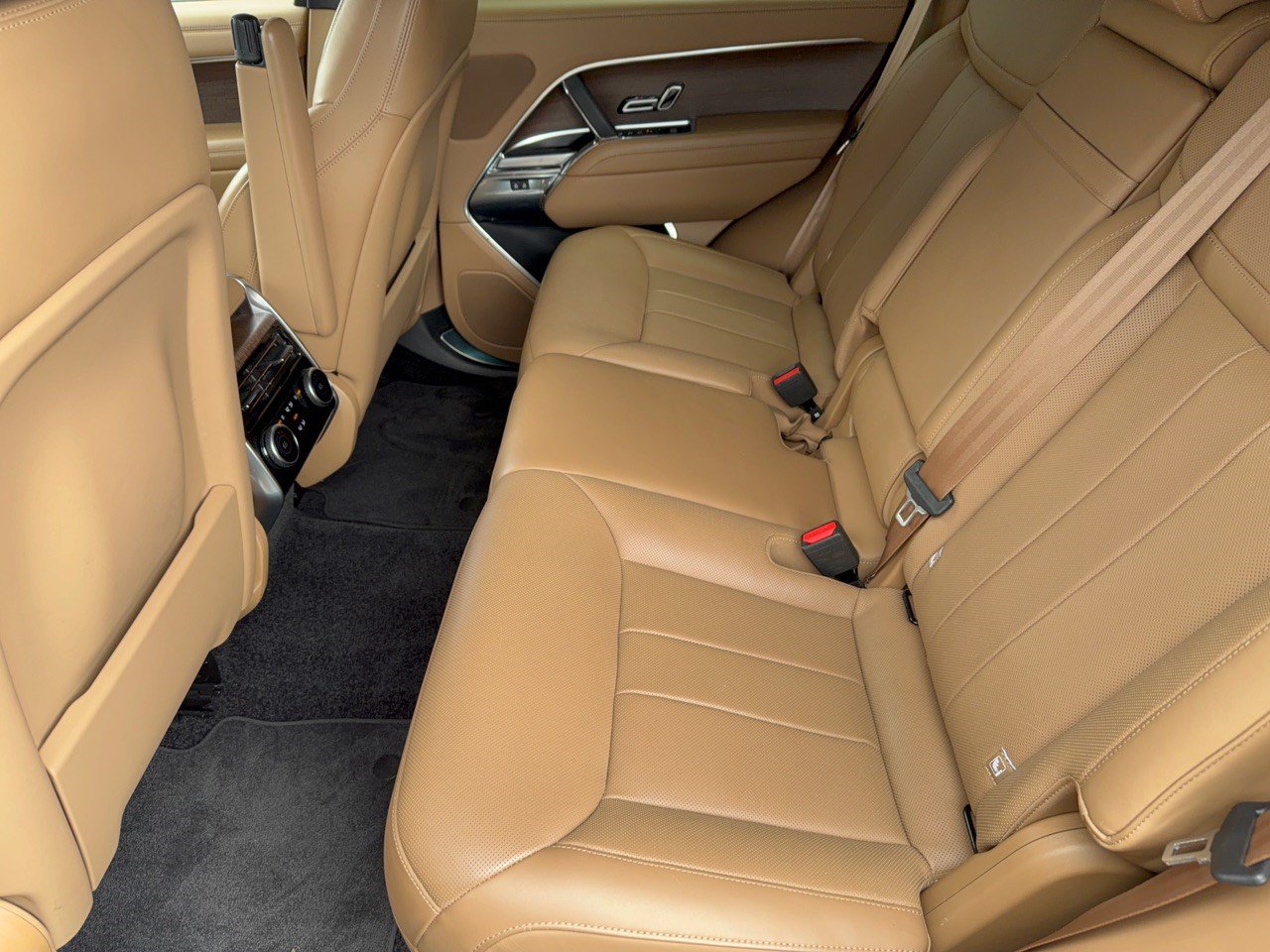 Used 2023 Land Rover Range Rover SE AWD/4WD image 25