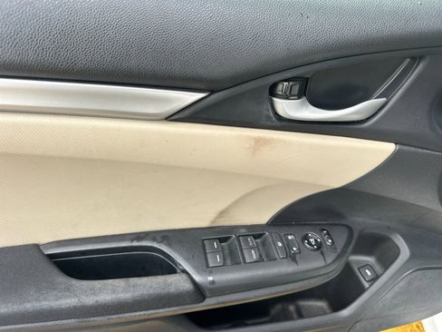 Used 2018 Honda Civic LX image 10