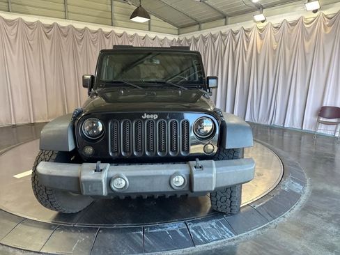 Used 2015 Jeep Wrangler Unlimited Sport w/ Quick Order Package 24S AWD/4WD image 11