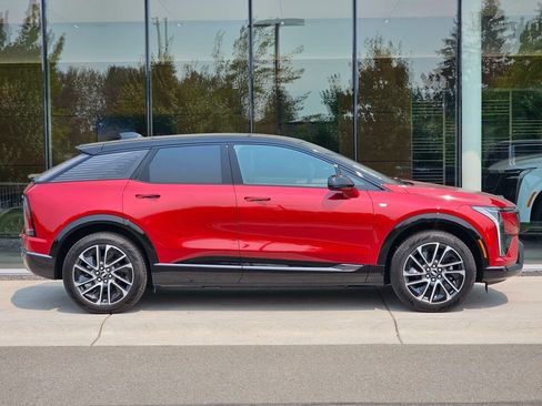 New 2026 Cadillac Optiq Sport 1 AWD/4WD image 6