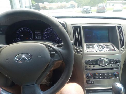 Used 2011 INFINITI G25 Journey RWD image 19