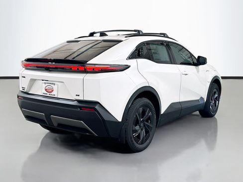 New 2026 Toyota C-HR AWD/4WD image 4