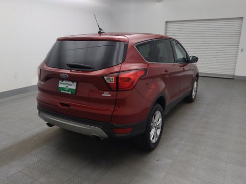 Used 2019 Ford Escape SE FWD image 9